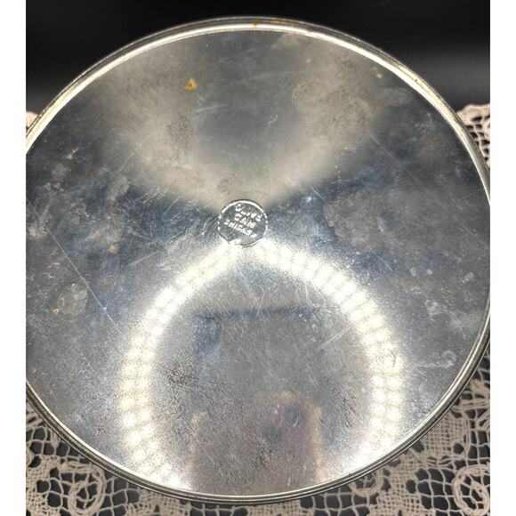 Vintage Embossed Tin Litho Pilgrim Fruitcake Tin Christmas or Thanksgiving Decor - Picture 4 of 5